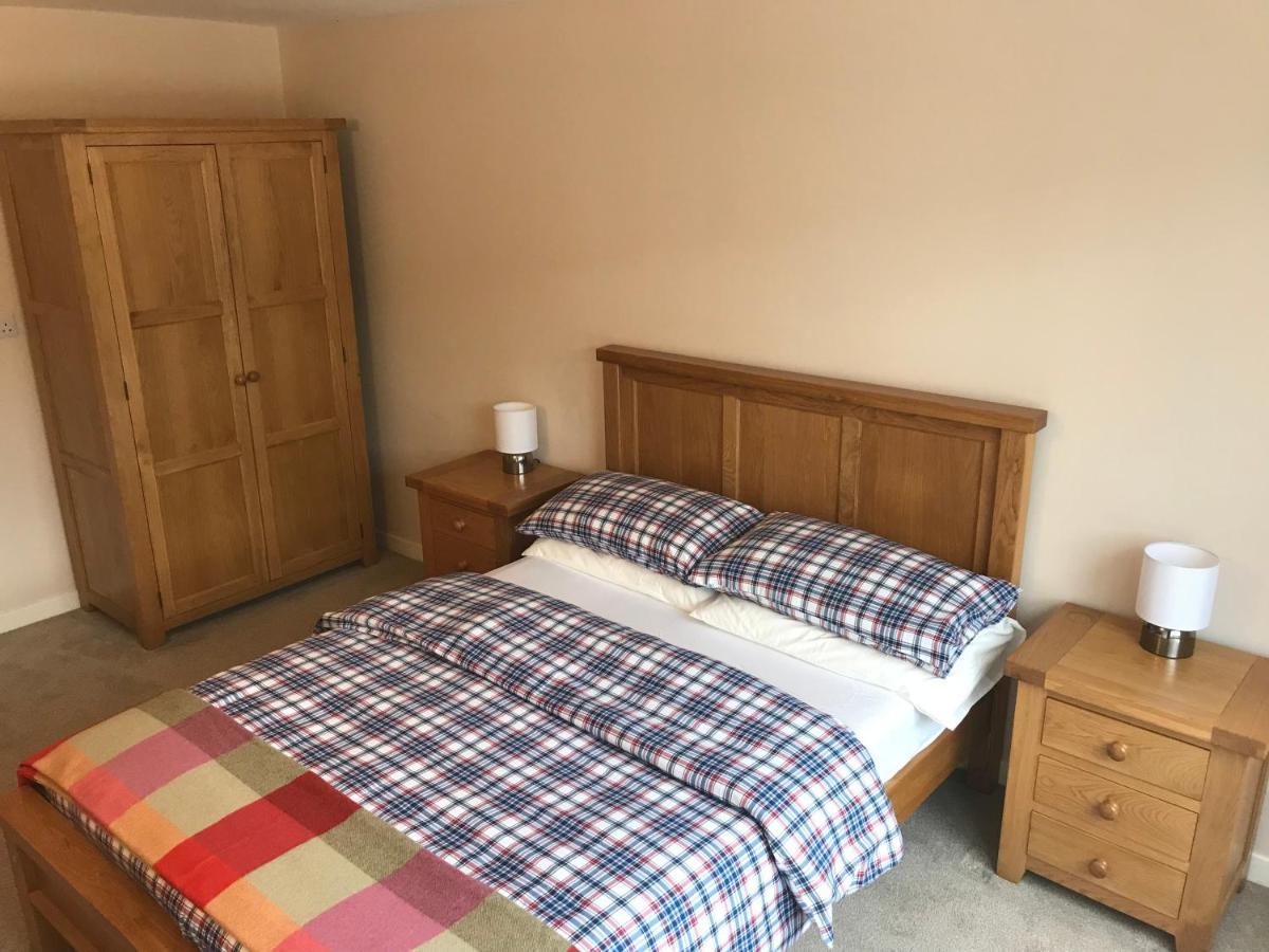 Borrodale, One Bedroom Apartment With Balcony And Loch View. Fort William Eksteriør billede